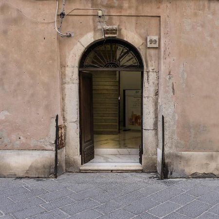 Alex Charme Central Apartments - Corso Umberto Taormina Dış mekan fotoğraf